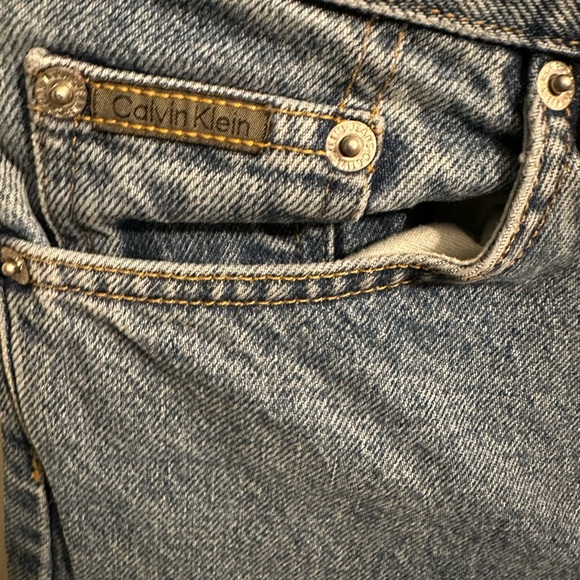 Vintage Calvin Klein Jeans Women's Straight Leg in Blue - Picture 5 of 7
